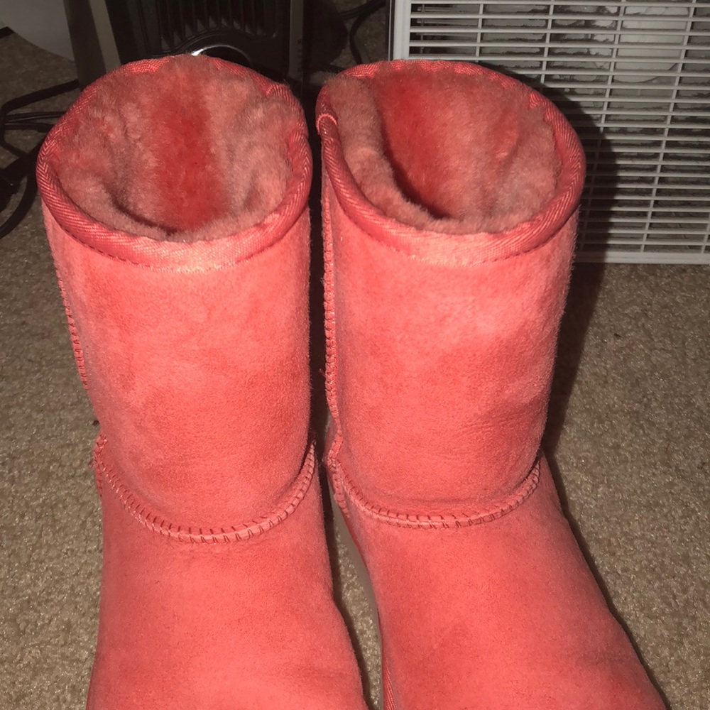 UGGs - Picture 4 of 4